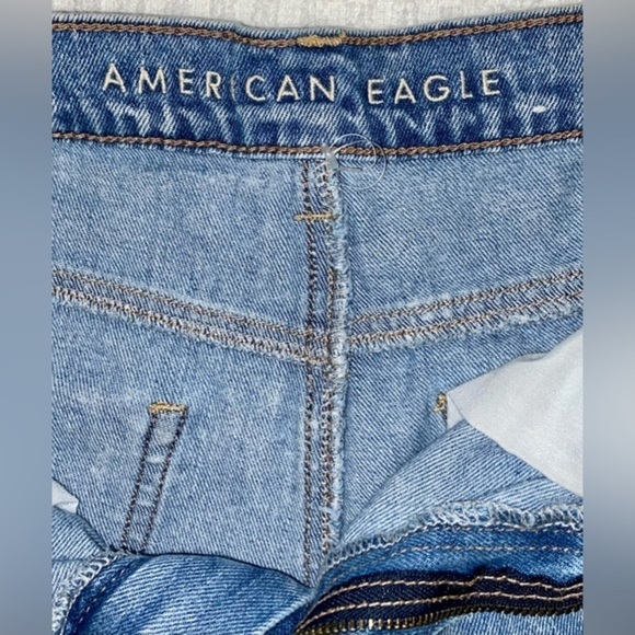 Women’s American Eagle high waisted roll up 90’s Mom jean shorts size 6 - Picture 7 of 14